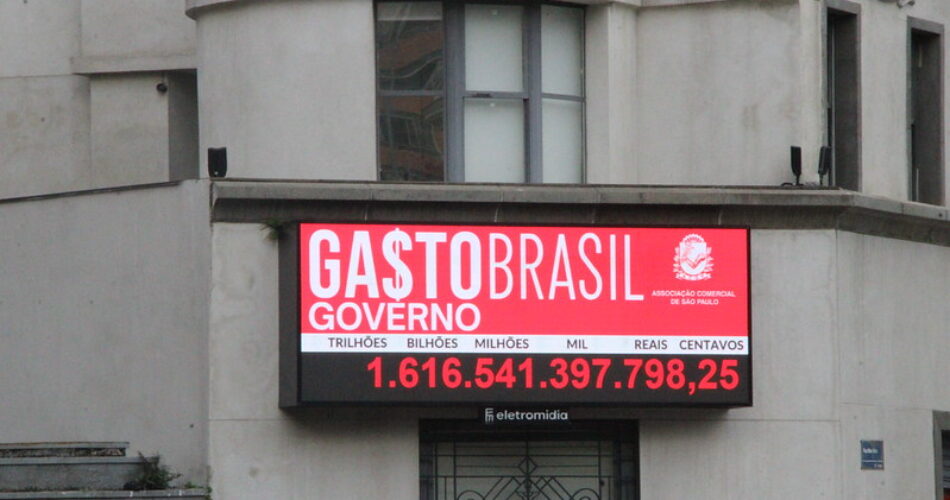 Tino Econômico