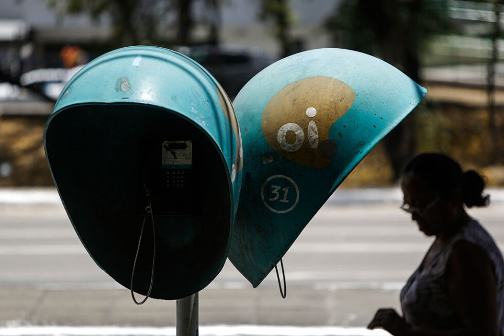 Justiça decreta falência da Oi